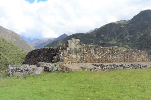 Espiritu Pampa and Vitcos Ruins